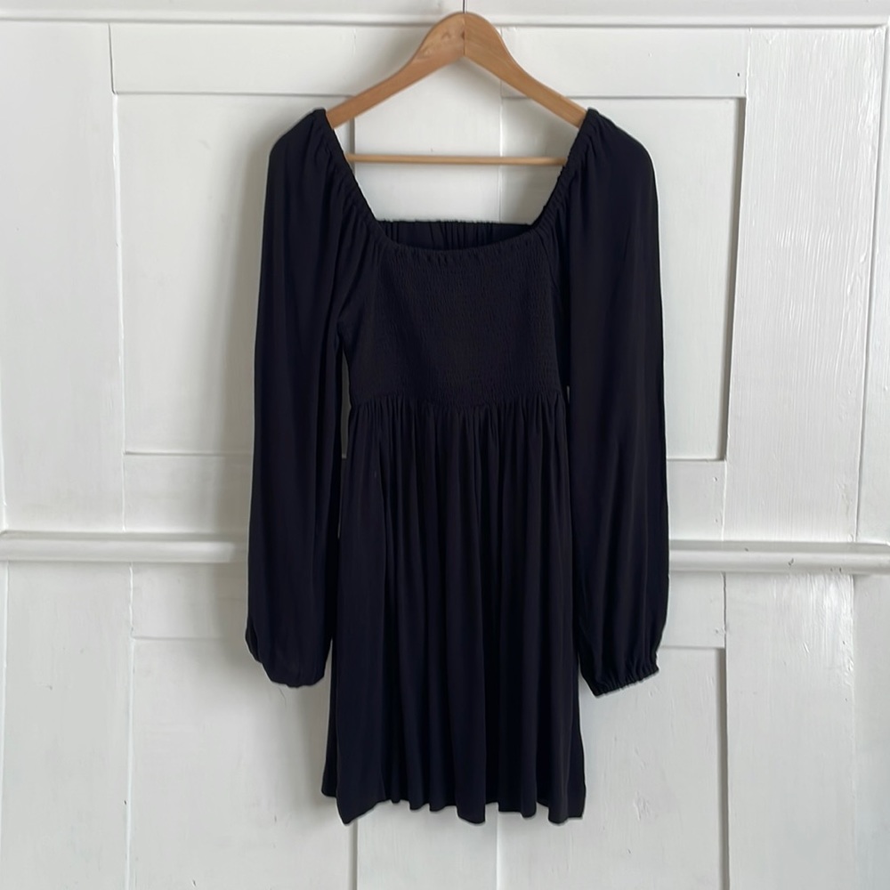 Square-neck, puff sleeve dress